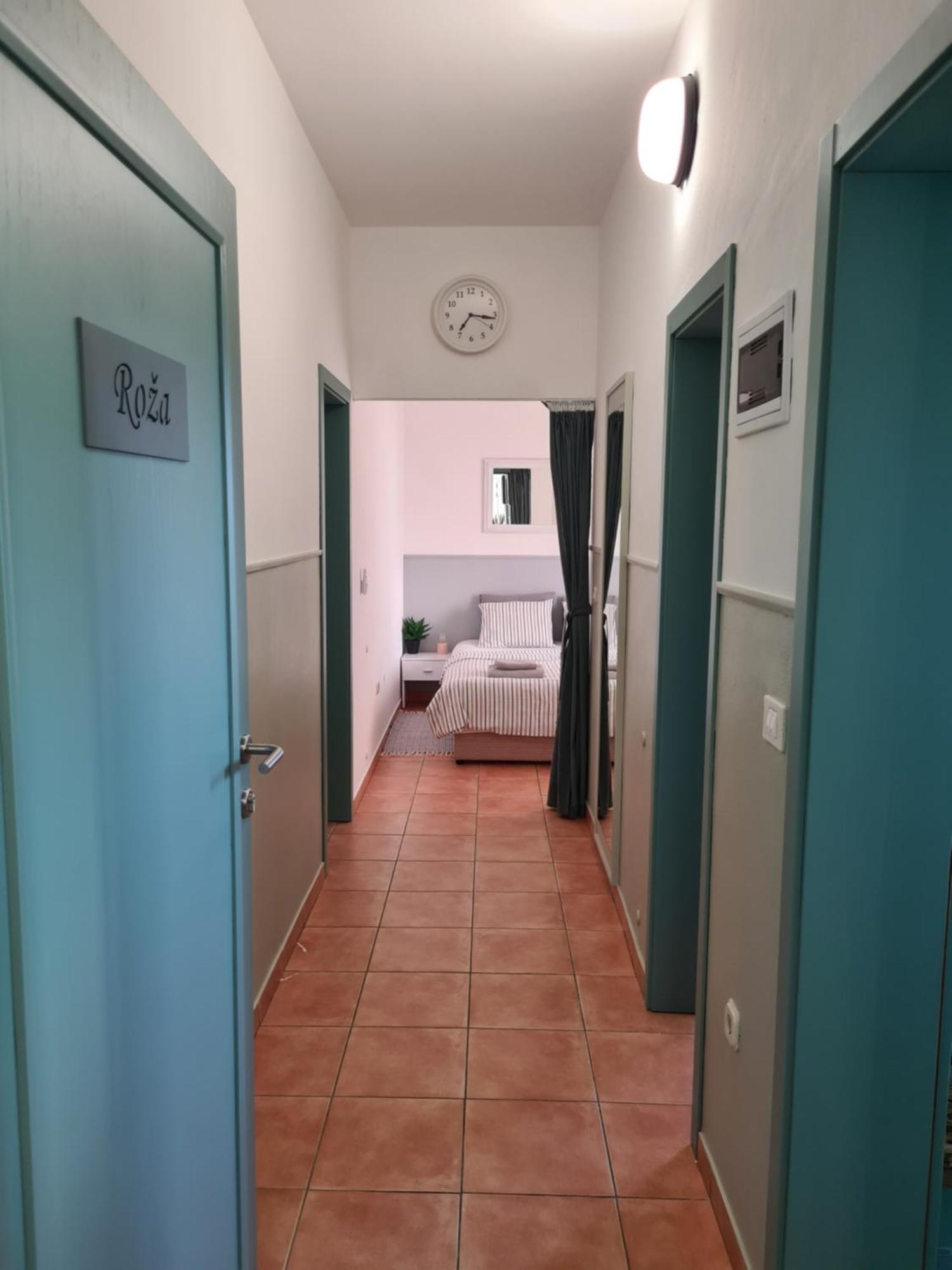Apartment & Rooms Roza Peroj Pokój zdjęcie