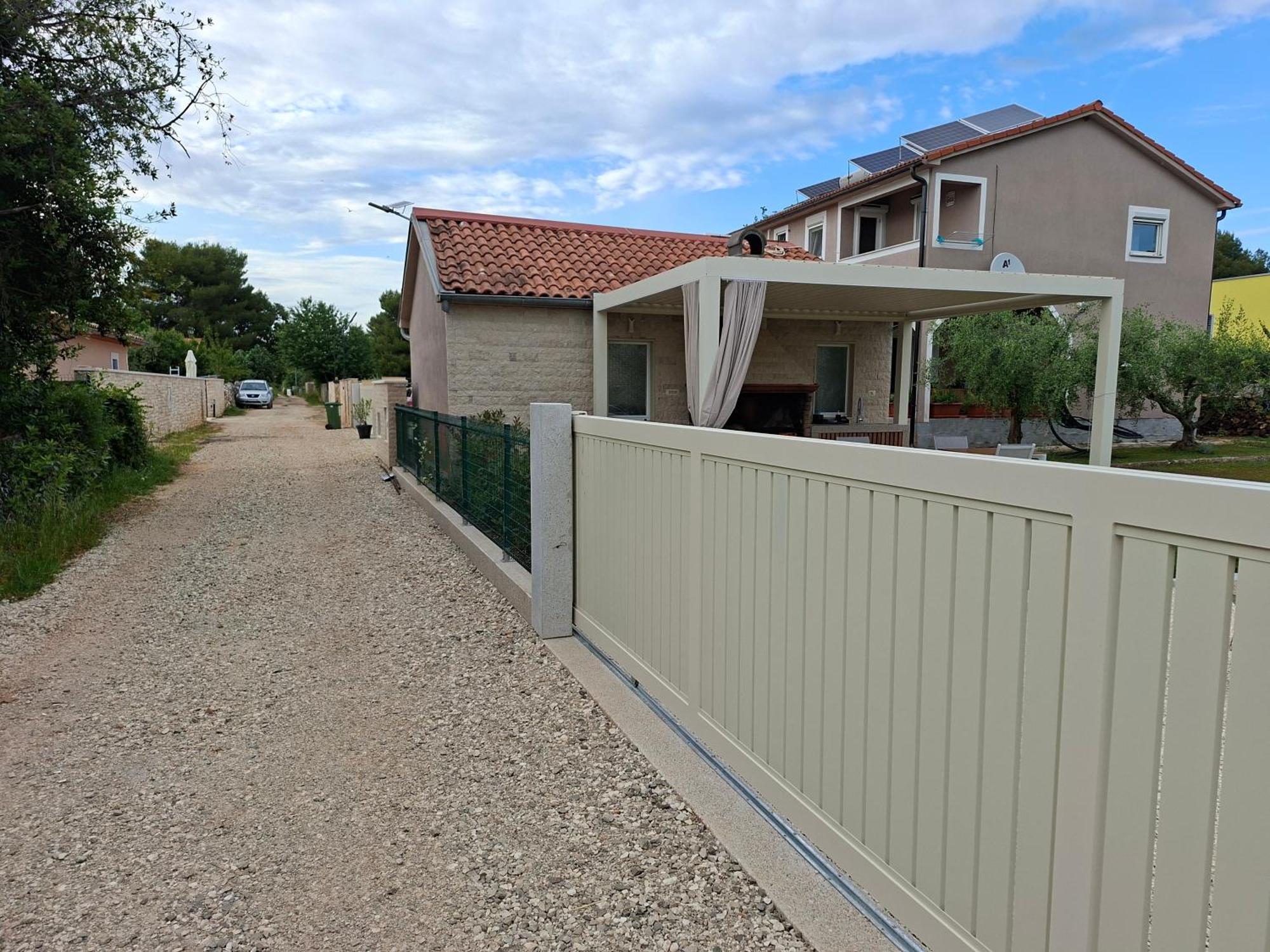 Apartment & Rooms Roza Peroj Zewnętrze zdjęcie